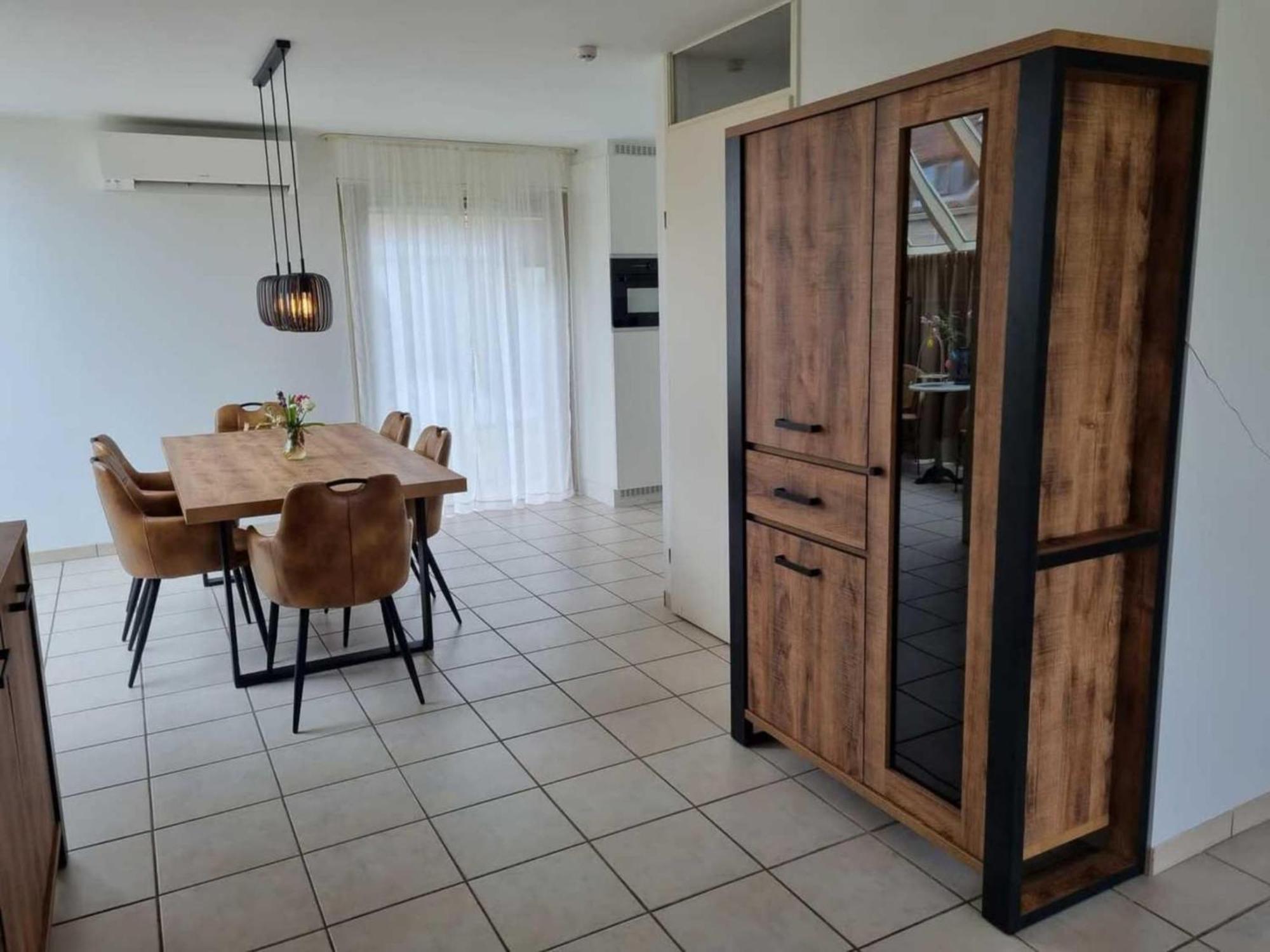 Vakantiehuis Lovely With Garden Breskens